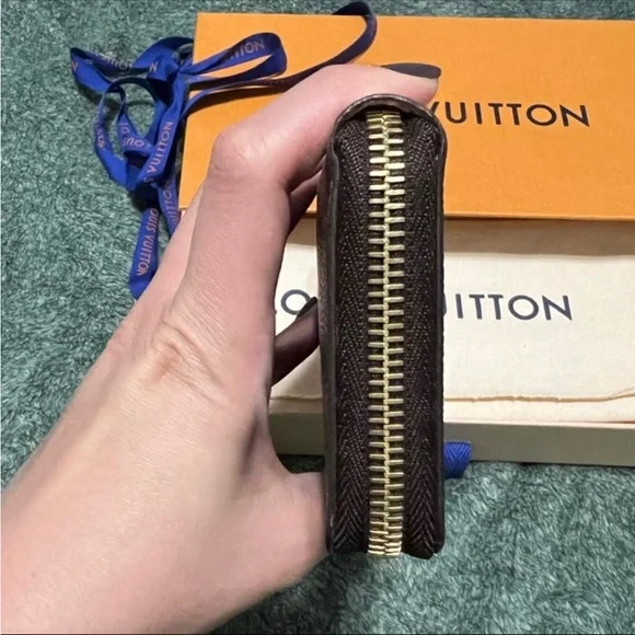 Louis Vuitton Checkered Wallet - Picture 3 of 5